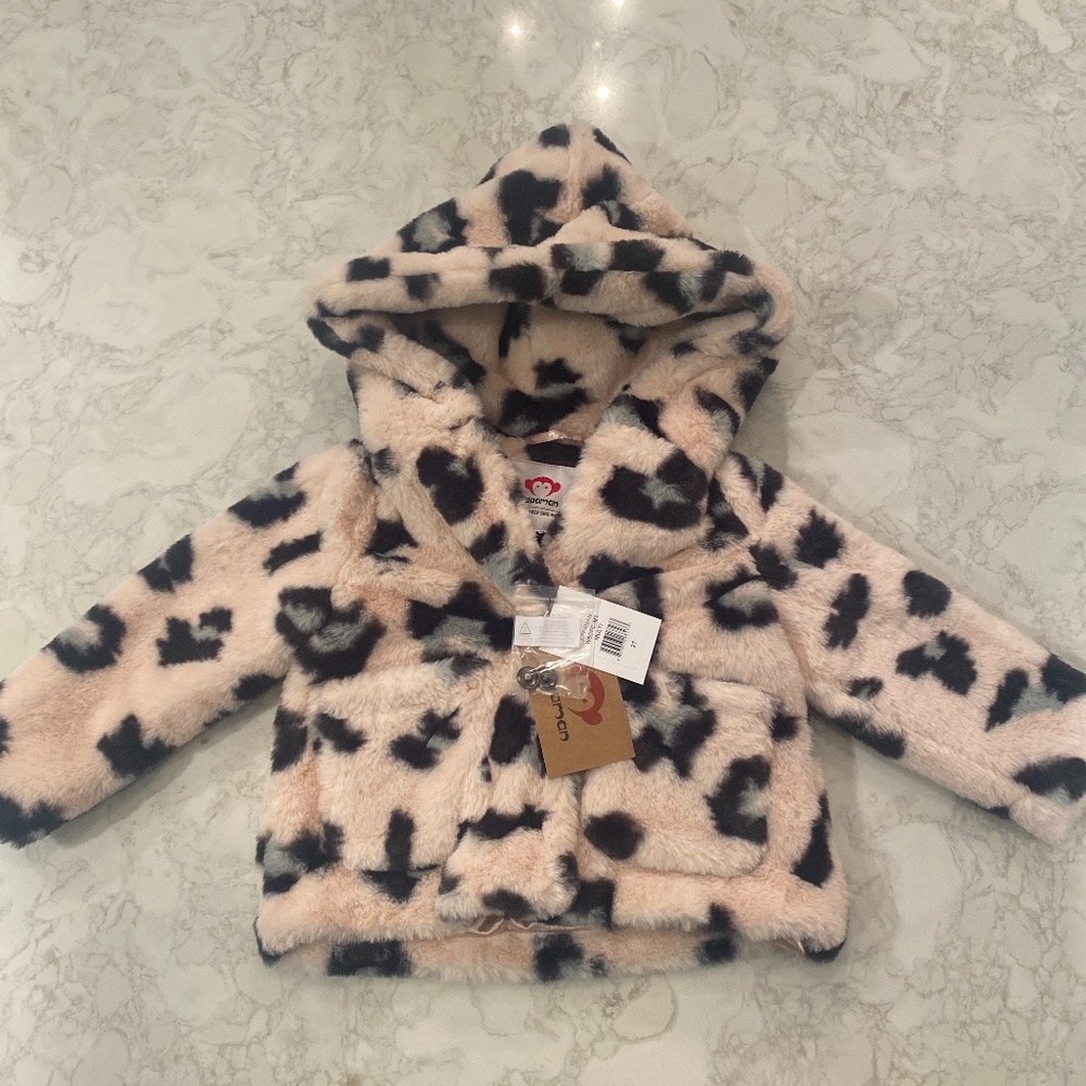 Brand New Appaman Cleo Faux Fur Coat Size 2T